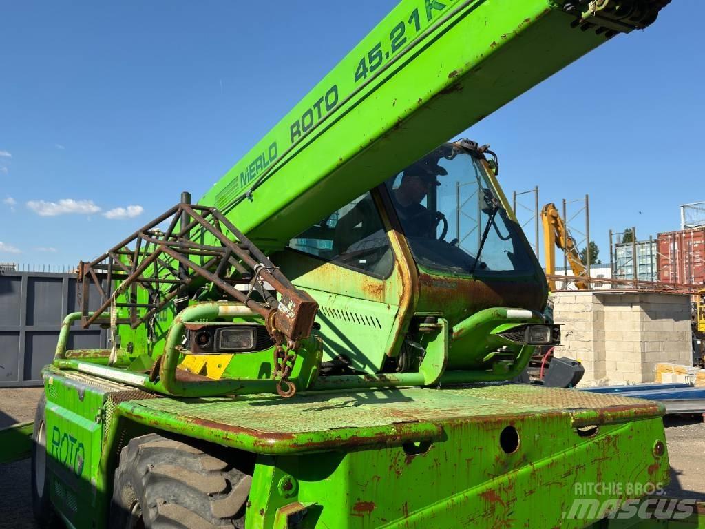 Merlo 45.21 テレスコーピックハンドラー