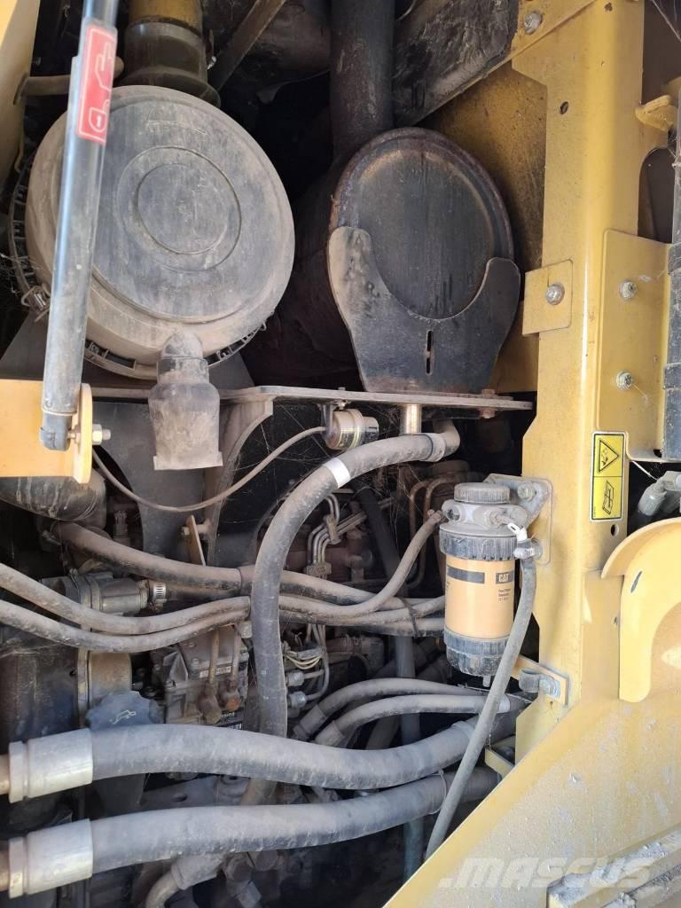 CAT 930 G ホイールローダー・タイヤショベル