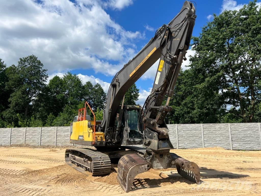 Volvo EC 220 DL 大型油圧ショベル12t以上（パワーショベル・ユンボ）