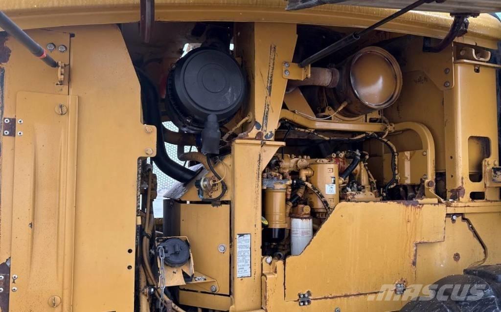 CAT 938 K ホイールローダー・タイヤショベル