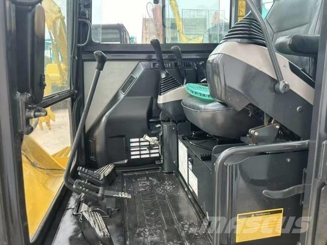 Komatsu PC 56 ミニ油圧ショベル 7t以下（ミニユンボ・ミニディガー）