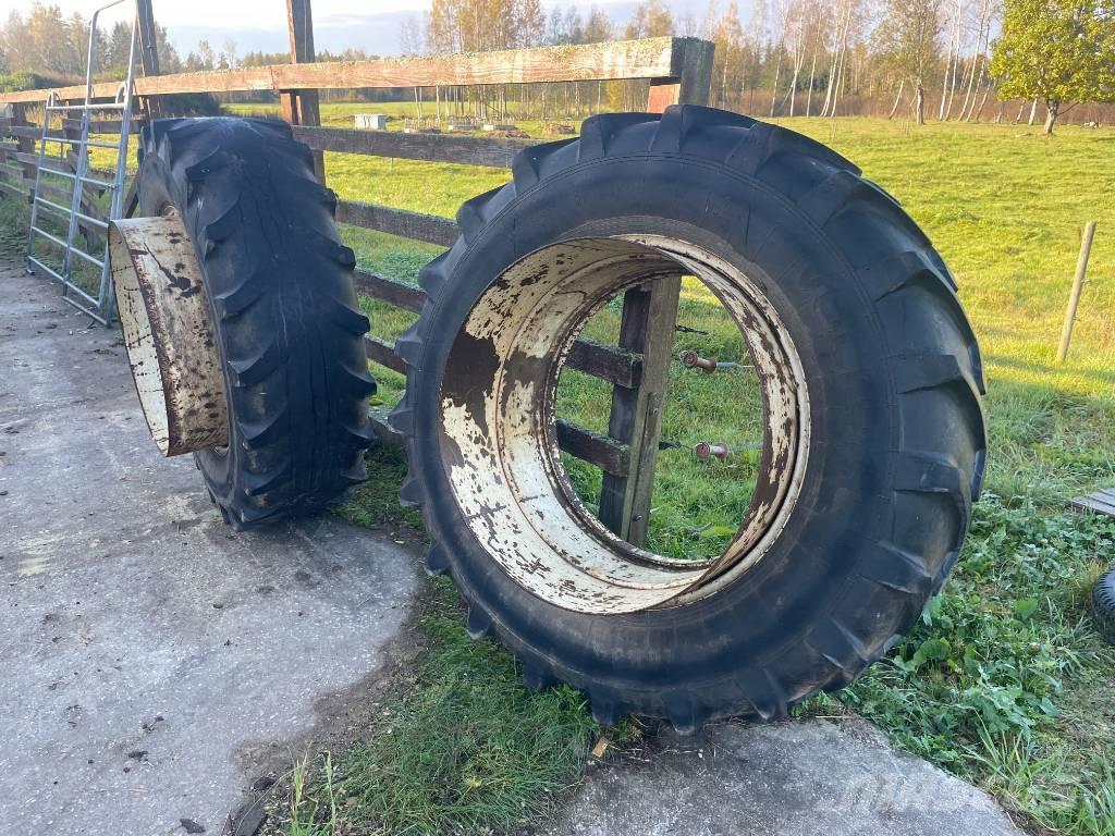 New Holland T 5.95 トラクター