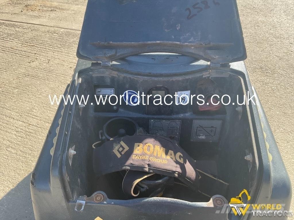 Bomag BMP 8500 プレートコンパクター