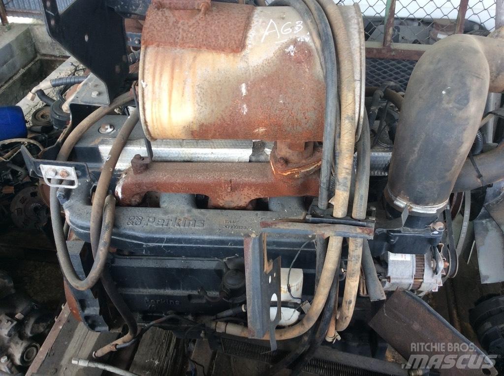 Massey Ferguson 4260 エンジン