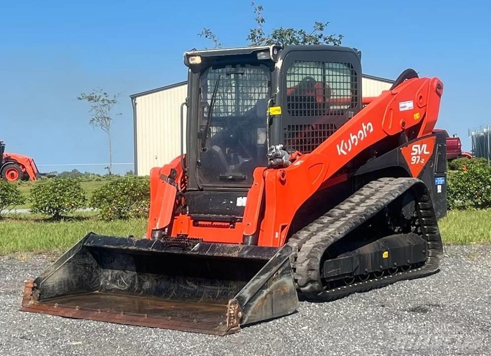 Kubota SVL 97-2 スキッドステアローダー