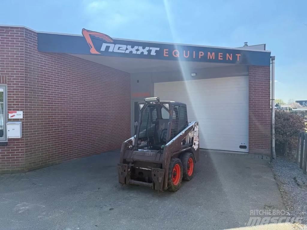 Bobcat S100 スキッドステアローダー