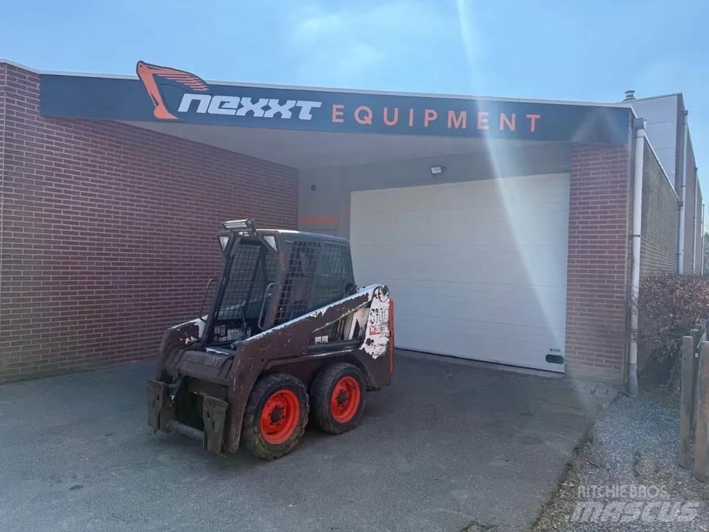 Bobcat S100 スキッドステアローダー