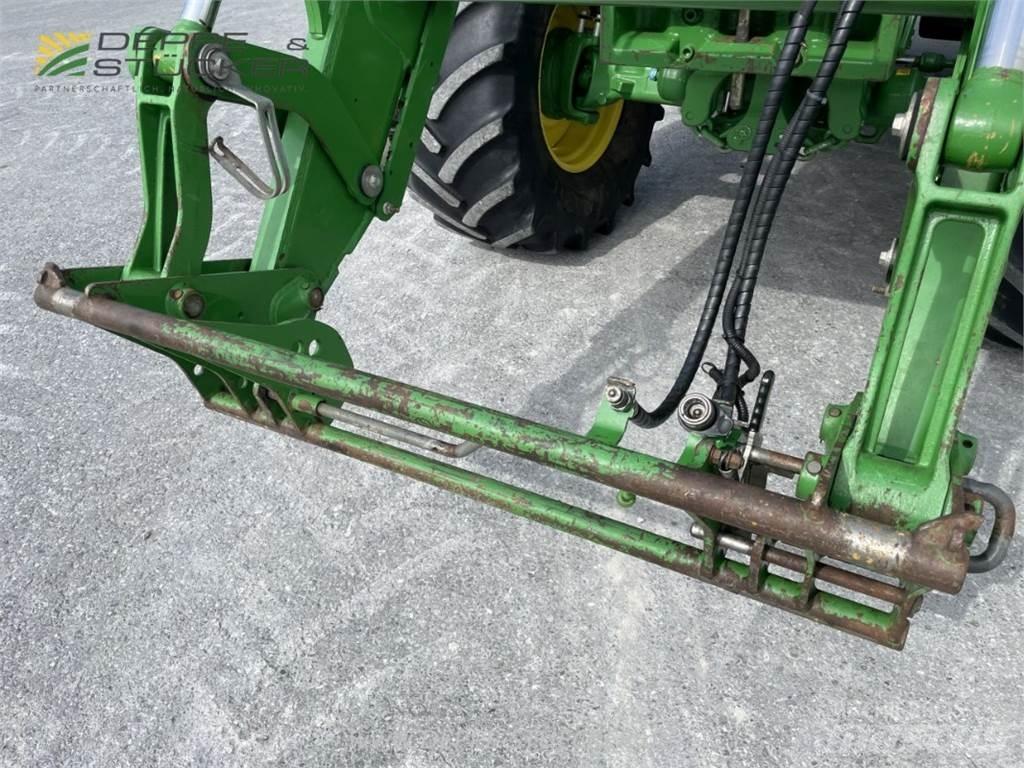 John Deere 6110R トラクター