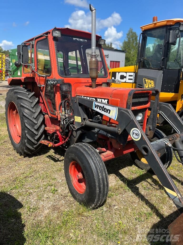 Volvo BM 2200 トラクター