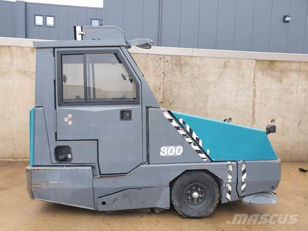 Tennant 800 路面清掃機