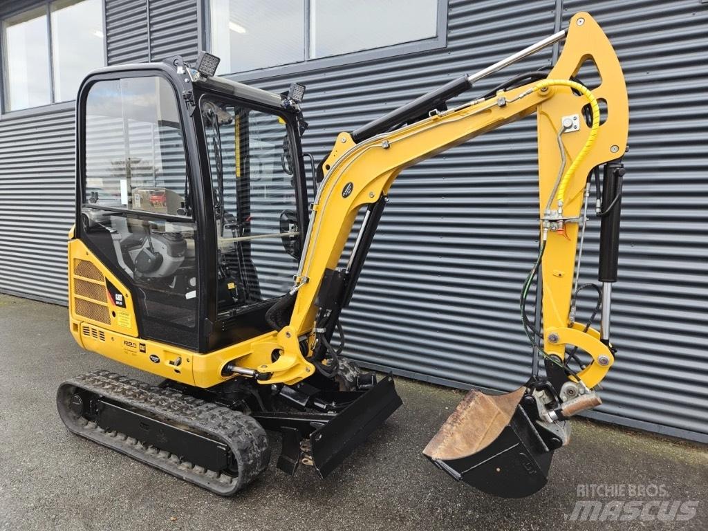CAT 301.7 D ミニ油圧ショベル 7t以下（ミニユンボ・ミニディガー）