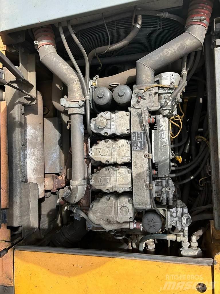 Liebherr A934C 廃棄物／工業産廃処理機