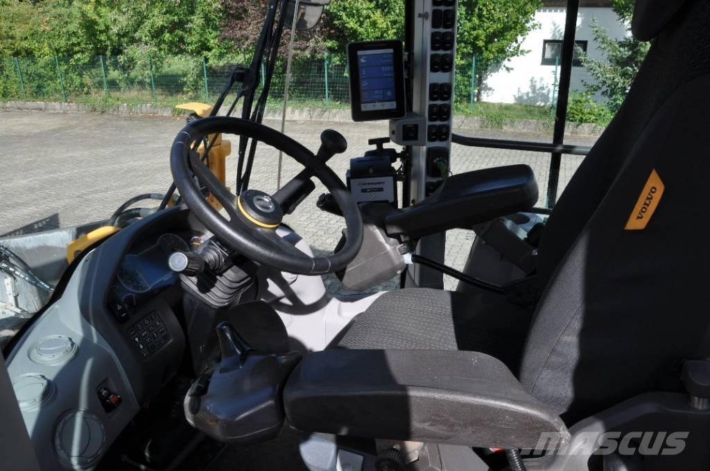 Volvo L90H Long Boom ホイールローダー・タイヤショベル