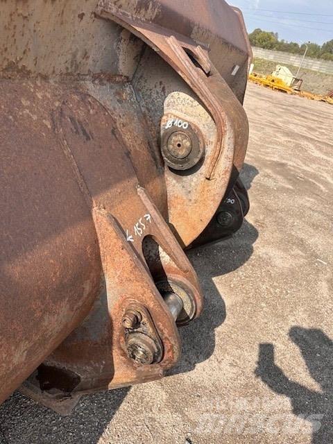Volvo L 220 E BUCKET バケット
