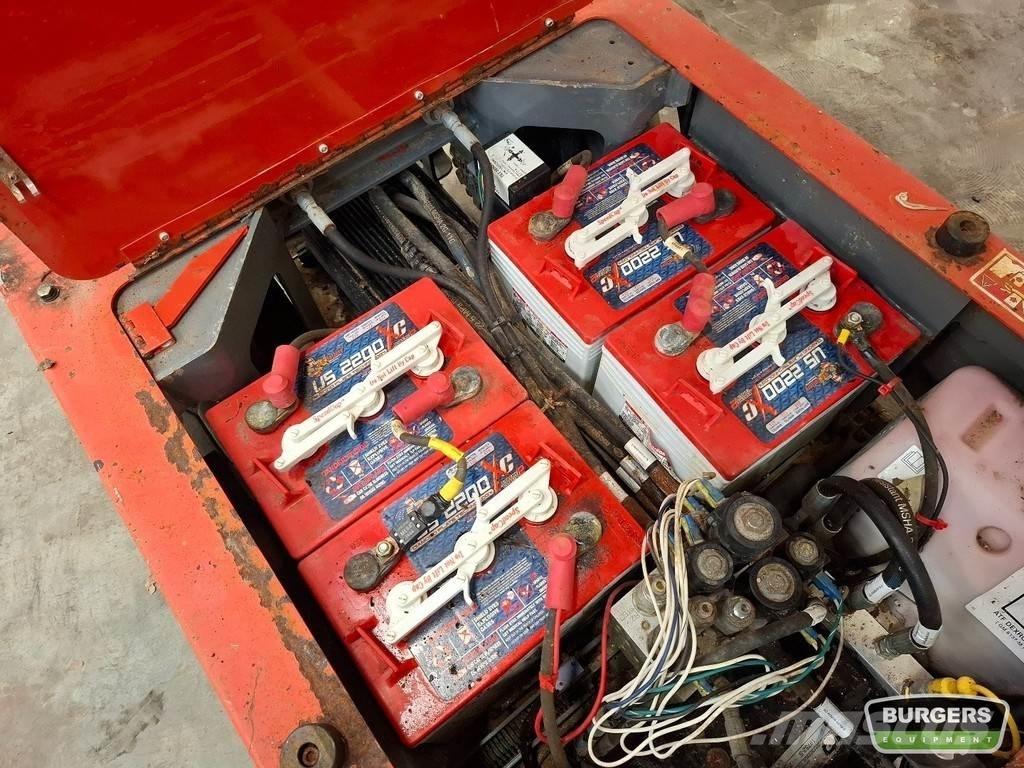 SkyJack SJ16 その他リフトとプラットフォーム