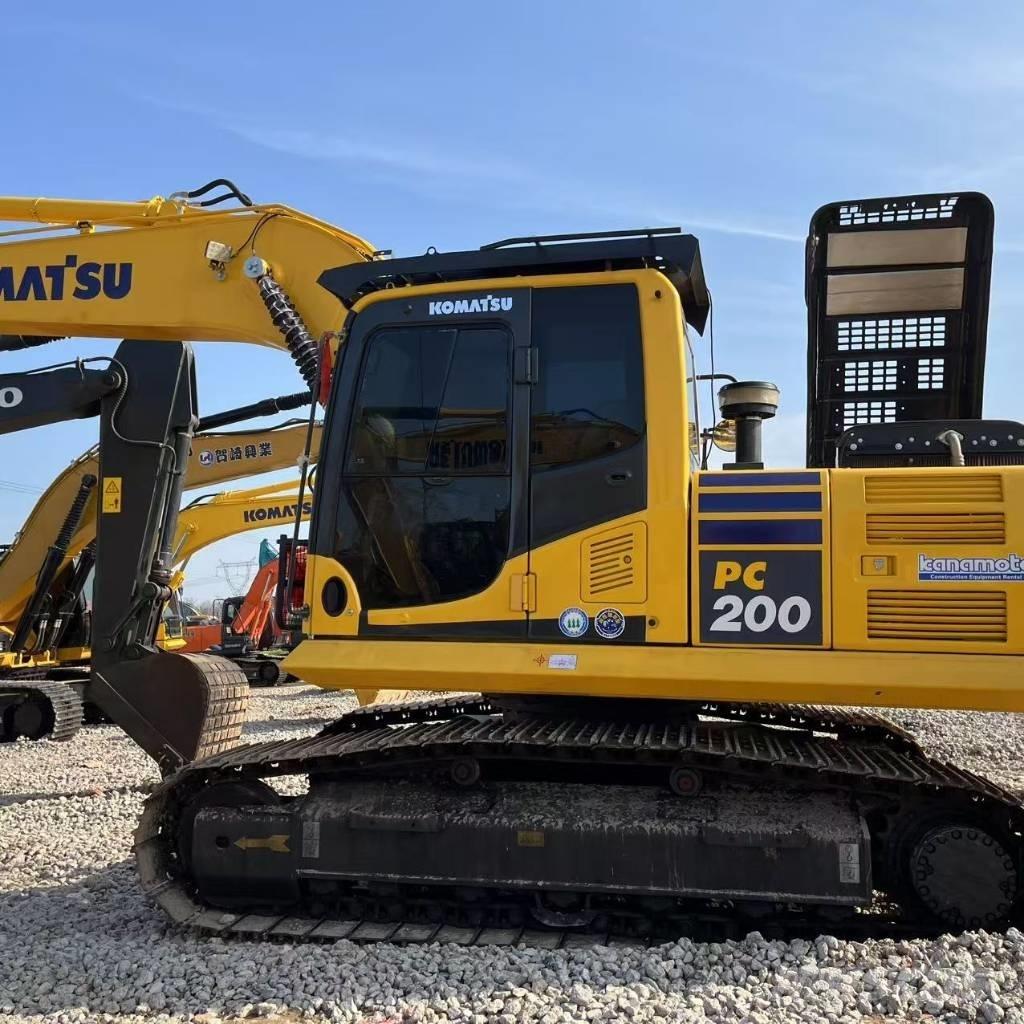 Komatsu PC 200 大型油圧ショベル12t以上（パワーショベル・ユンボ）