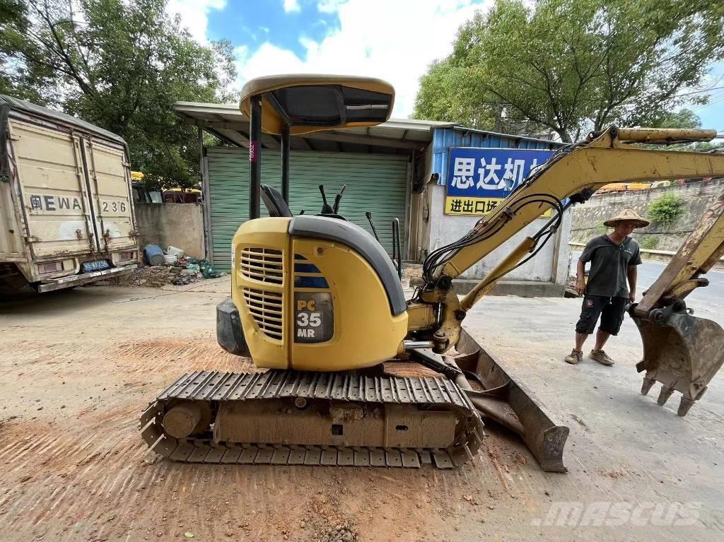 Komatsu PC 35 MR-2 ミニ油圧ショベル 7t以下（ミニユンボ・ミニディガー）