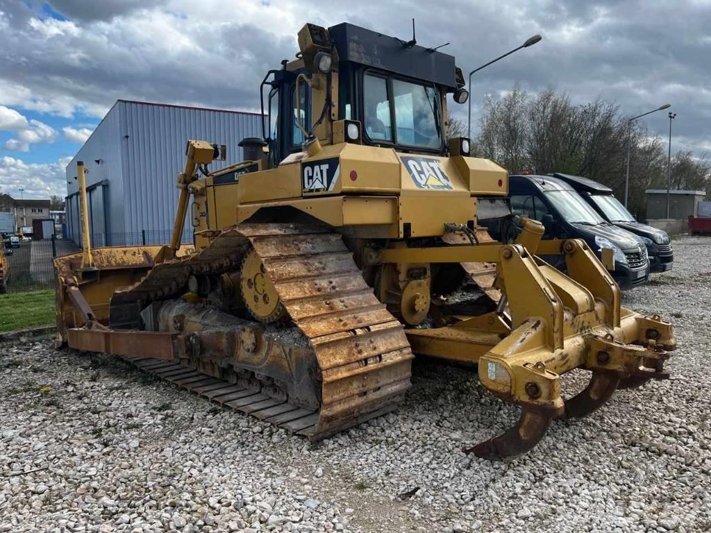 CAT D 6 T LGP ブルドーザー