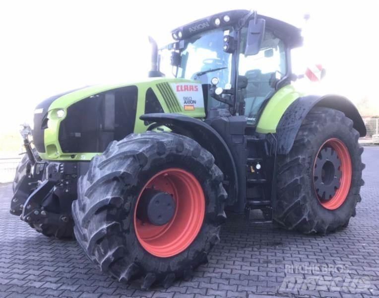CLAAS AXION 960 トラクター
