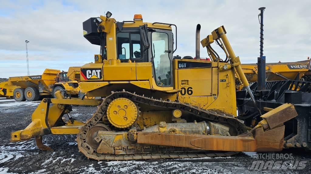 CAT D 6 T XL ブルドーザー