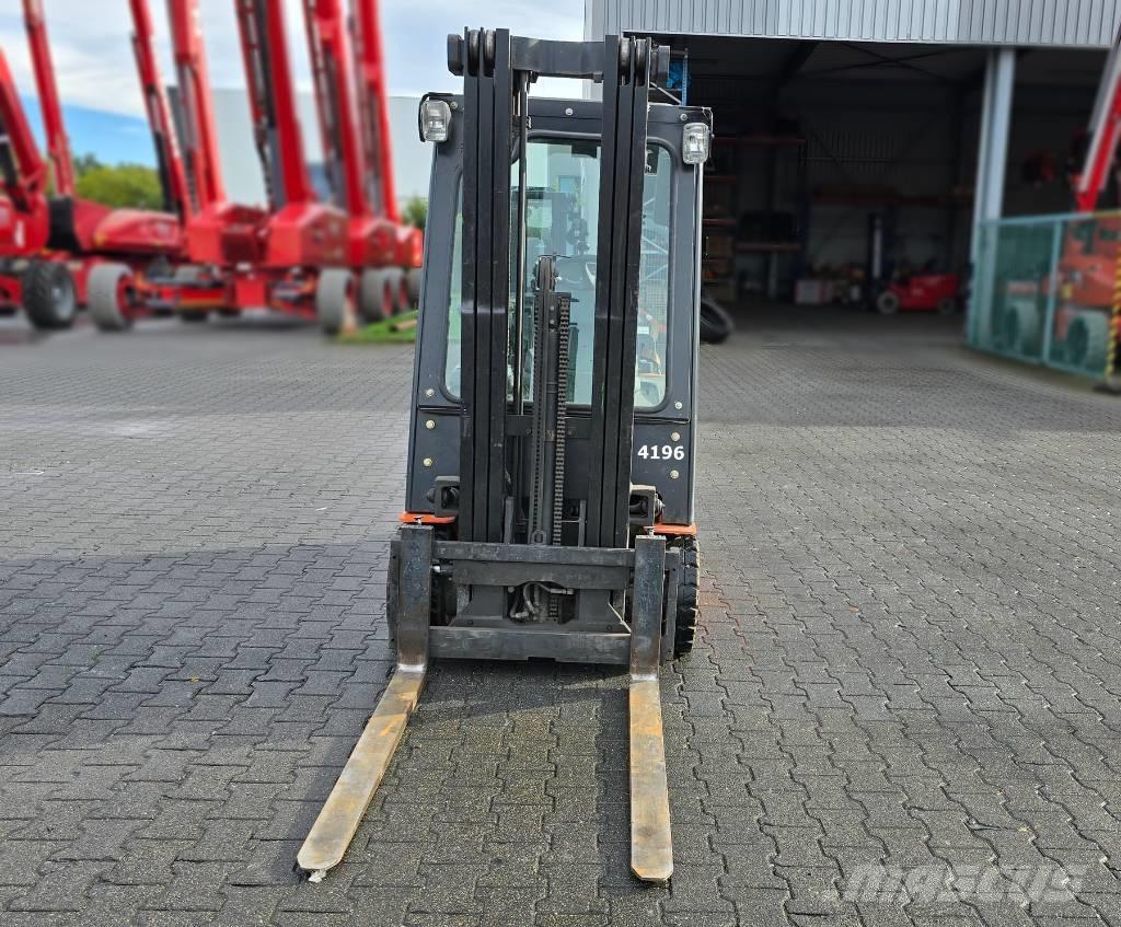 Doosan B 20 T-5 FFT バッテリーフォークリフト