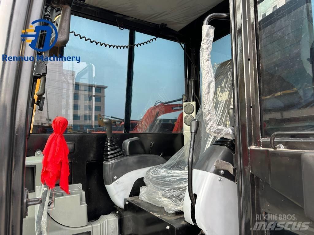 CAT 306E with rubber ミニ油圧ショベル 7t以下（ミニユンボ・ミニディガー）