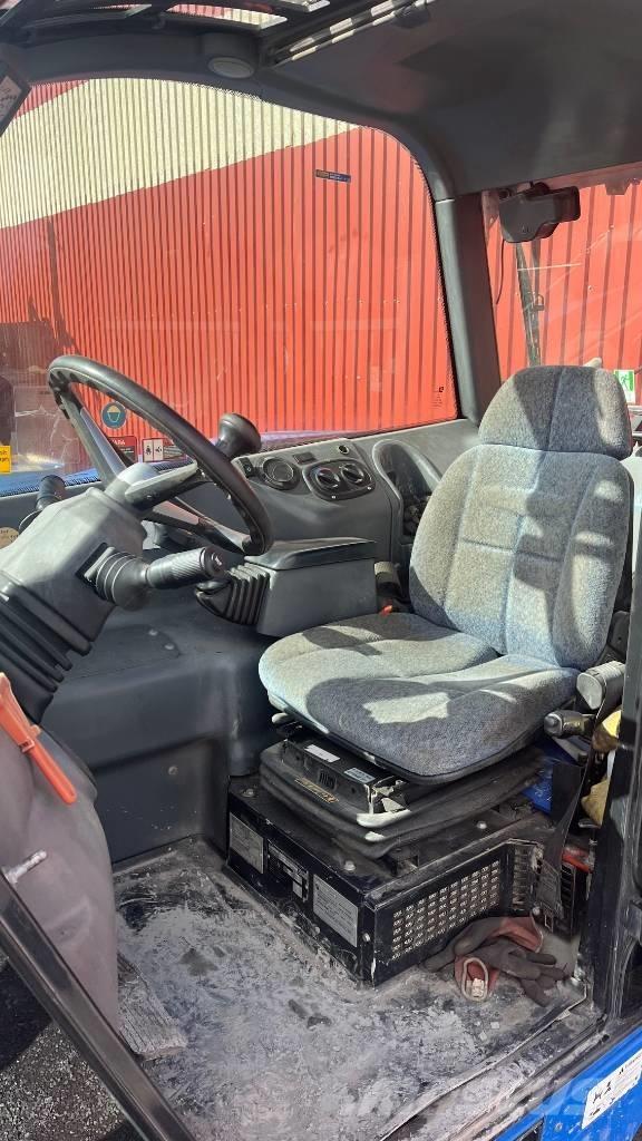 New Holland LM 5060 テレスコーピックハンドラー