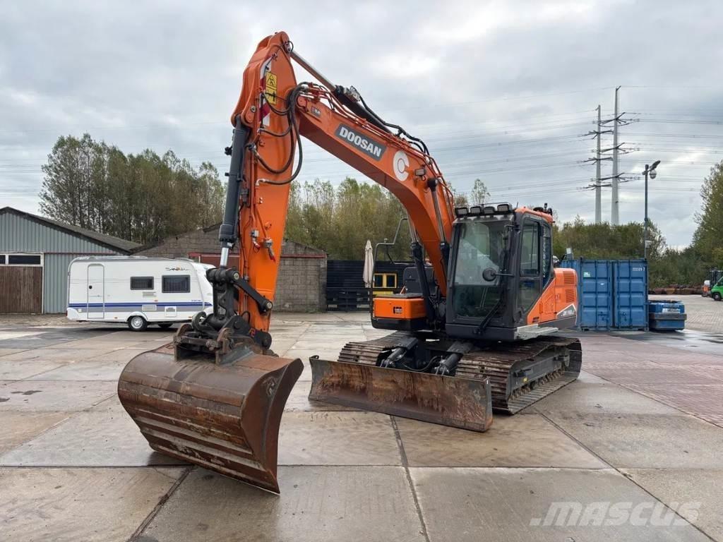 Doosan DX140LC-7 大型油圧ショベル12t以上（パワーショベル・ユンボ）