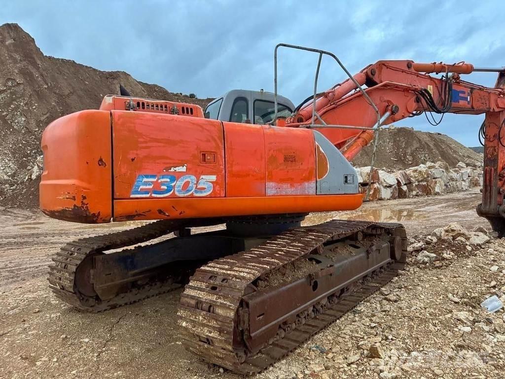 Fiat KOBELCO E305 特殊油圧ショベル
