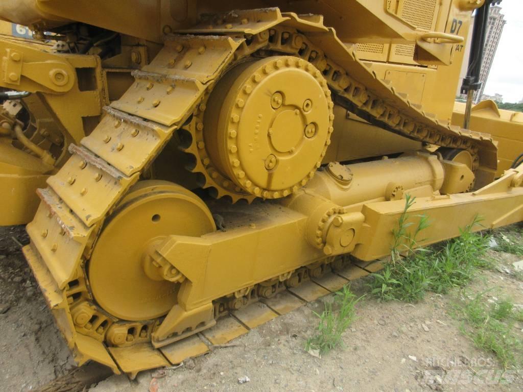 CAT D 7 H ブルドーザー