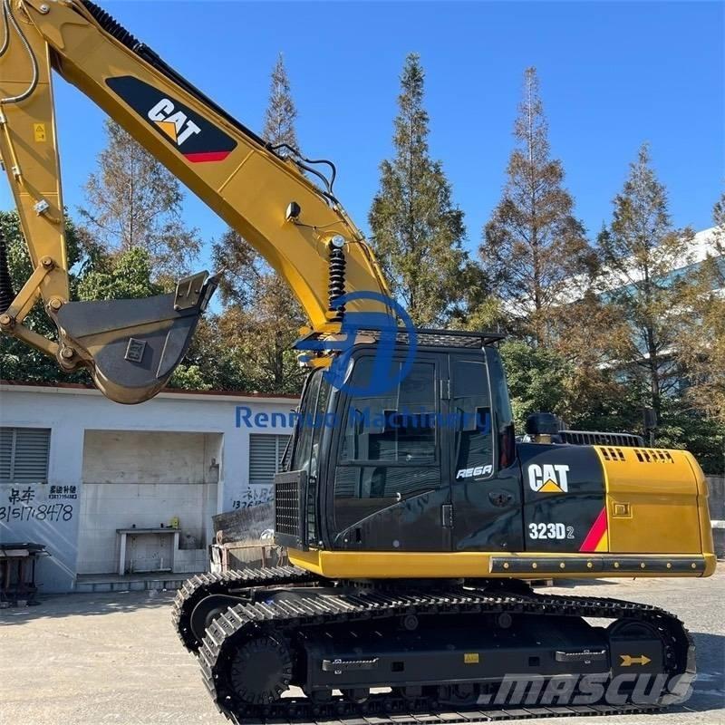 CAT 323D2 大型油圧ショベル12t以上（パワーショベル・ユンボ）