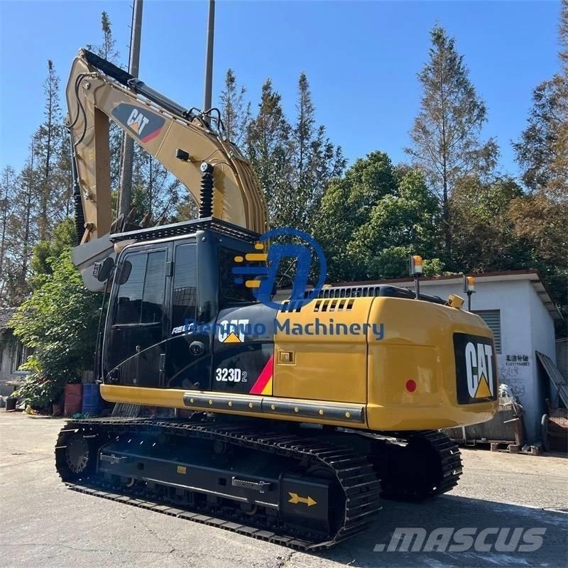 CAT 323D2 大型油圧ショベル12t以上（パワーショベル・ユンボ）