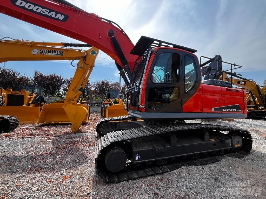 Doosan DX 300 LC-9C 大型油圧ショベル12t以上（パワーショベル・ユンボ）