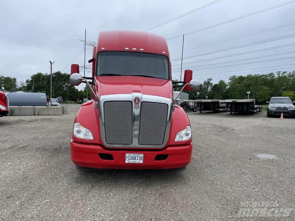 Kenworth T 680 中古トラクターヘッド | トレーラーヘッド