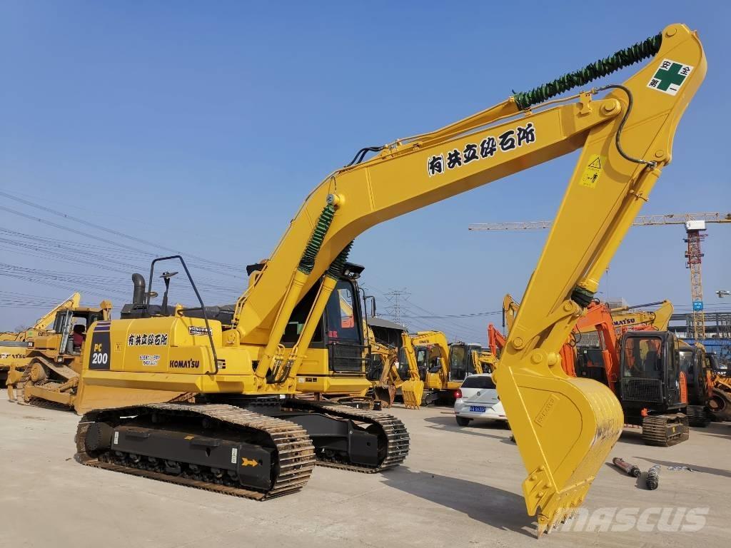 Komatsu PC 200-8N1 大型油圧ショベル12t以上（パワーショベル・ユンボ）