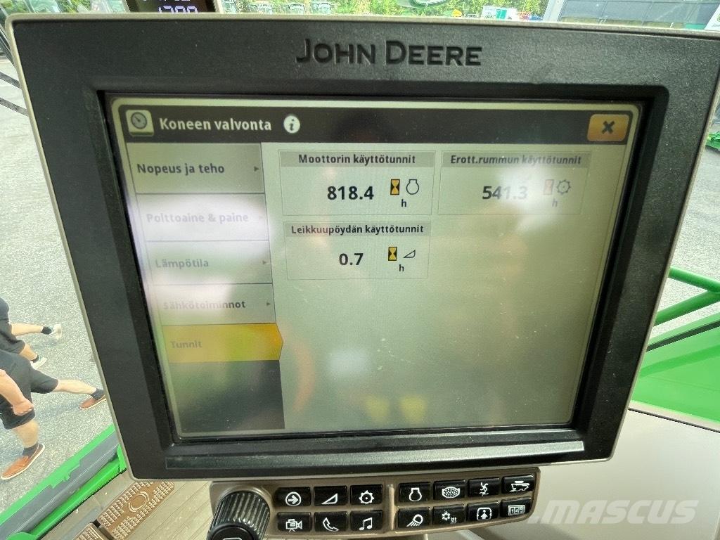John Deere S760i コンバイン