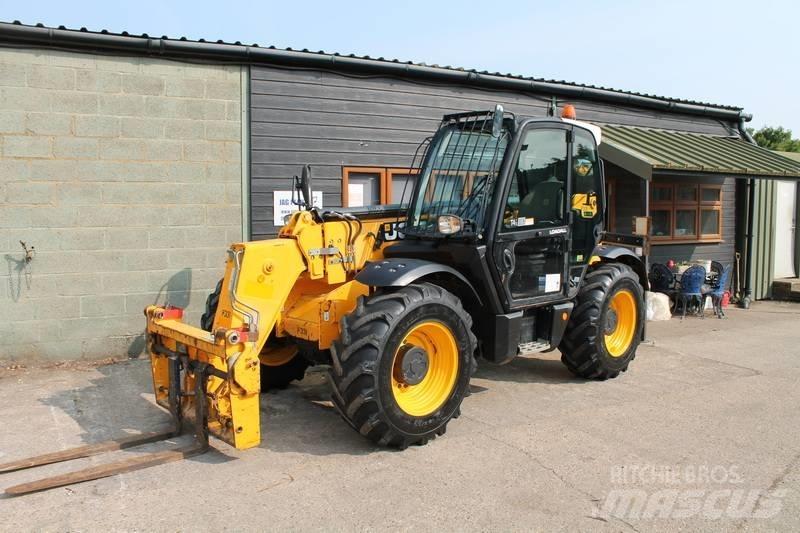 JCB 535-95 テレスコーピックハンドラー