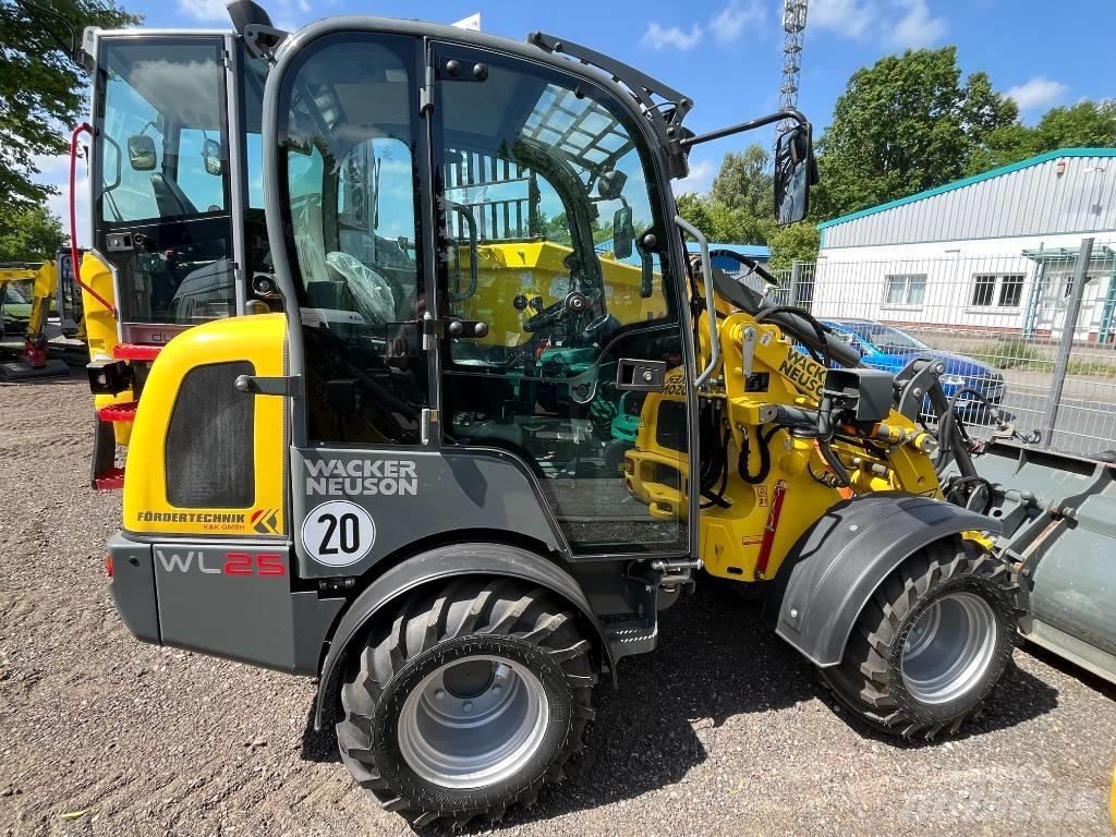 Wacker Neuson WL 25 ホイールローダー・タイヤショベル