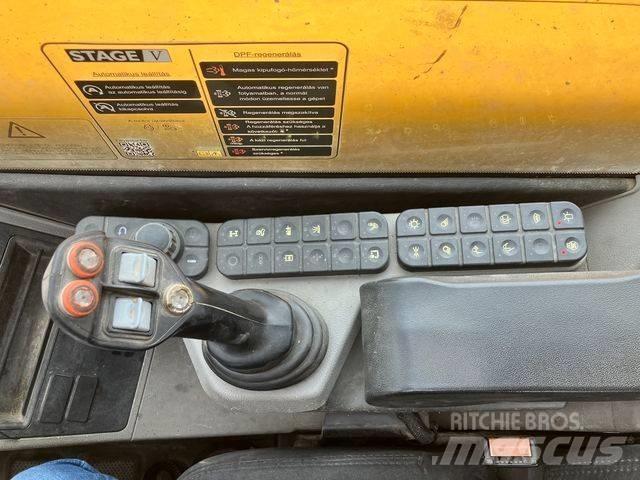 JCB 560-80 テレスコーピックハンドラー
