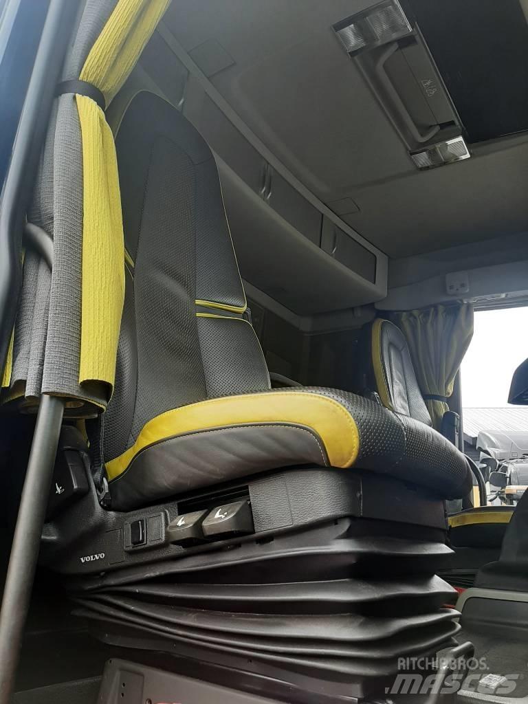 Volvo FH 16 木材トラック