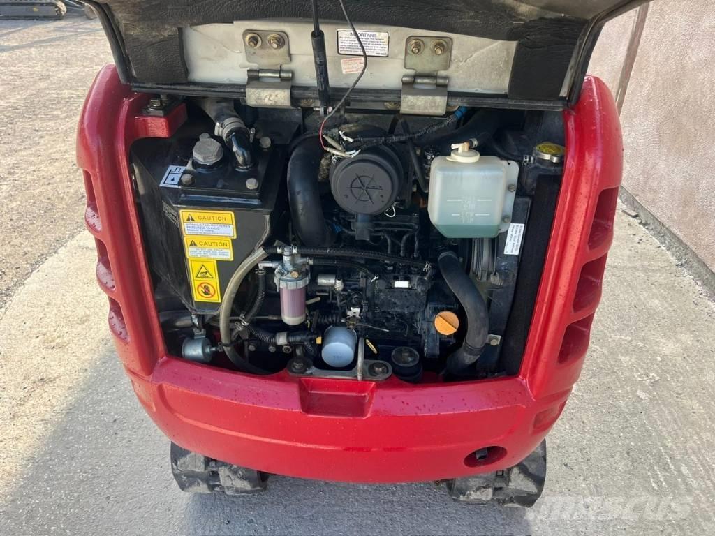 Takeuchi TB 216 ミニ油圧ショベル 7t以下（ミニユンボ・ミニディガー）