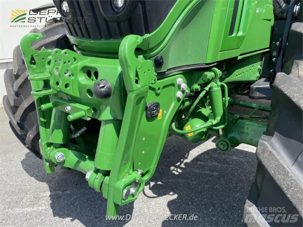 John Deere 6250R トラクター