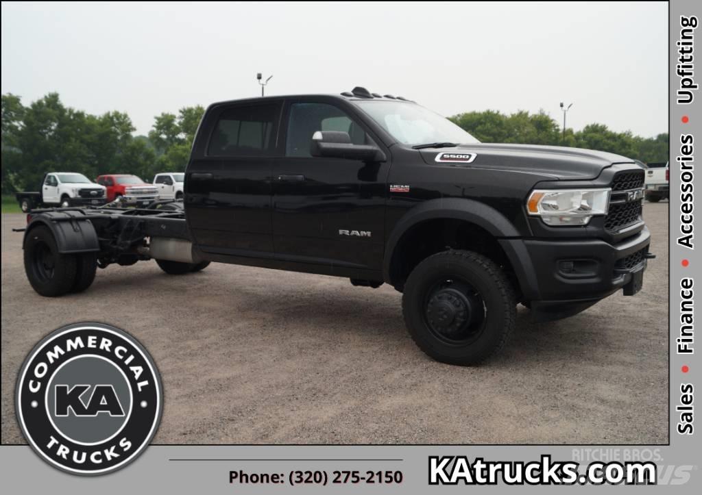 RAM 5500 TRADESMAN キャブ付きシャーシ
