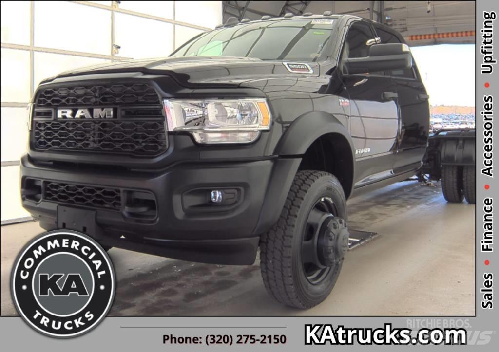 RAM 5500 TRADESMAN キャブ付きシャーシ