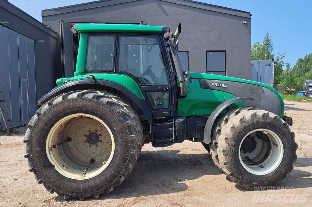 Valtra T 170 トラクター