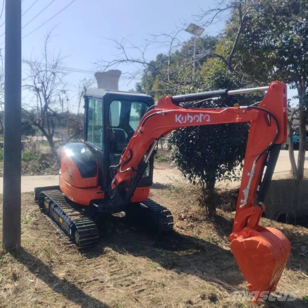 Kubota U 35 大型油圧ショベル12t以上（パワーショベル・ユンボ）