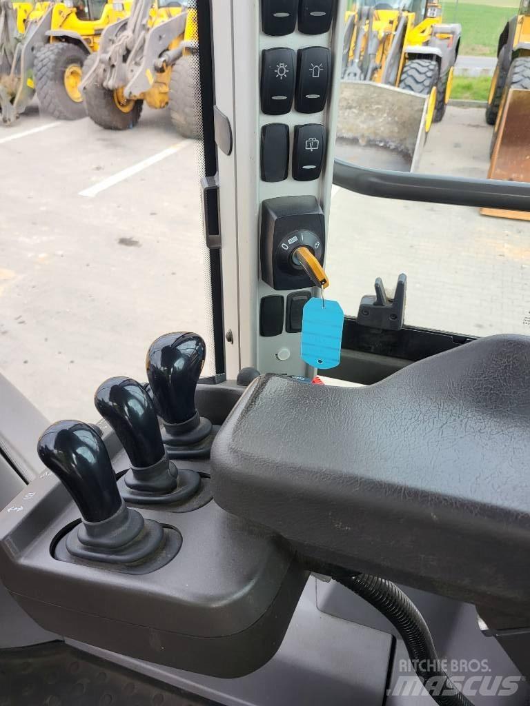 Volvo L 110 H ホイールローダー・タイヤショベル