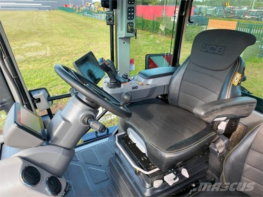 JCB 4220 ICON トラクター