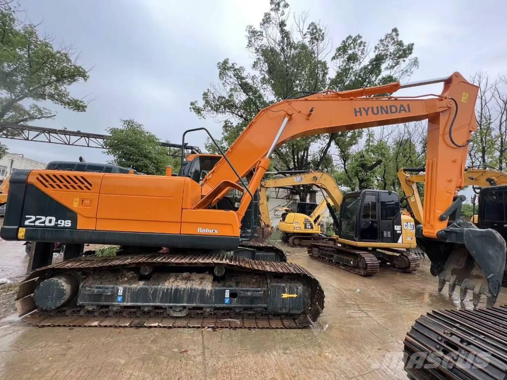 Hyundai 220LC-9S 大型油圧ショベル12t以上（パワーショベル・ユンボ）