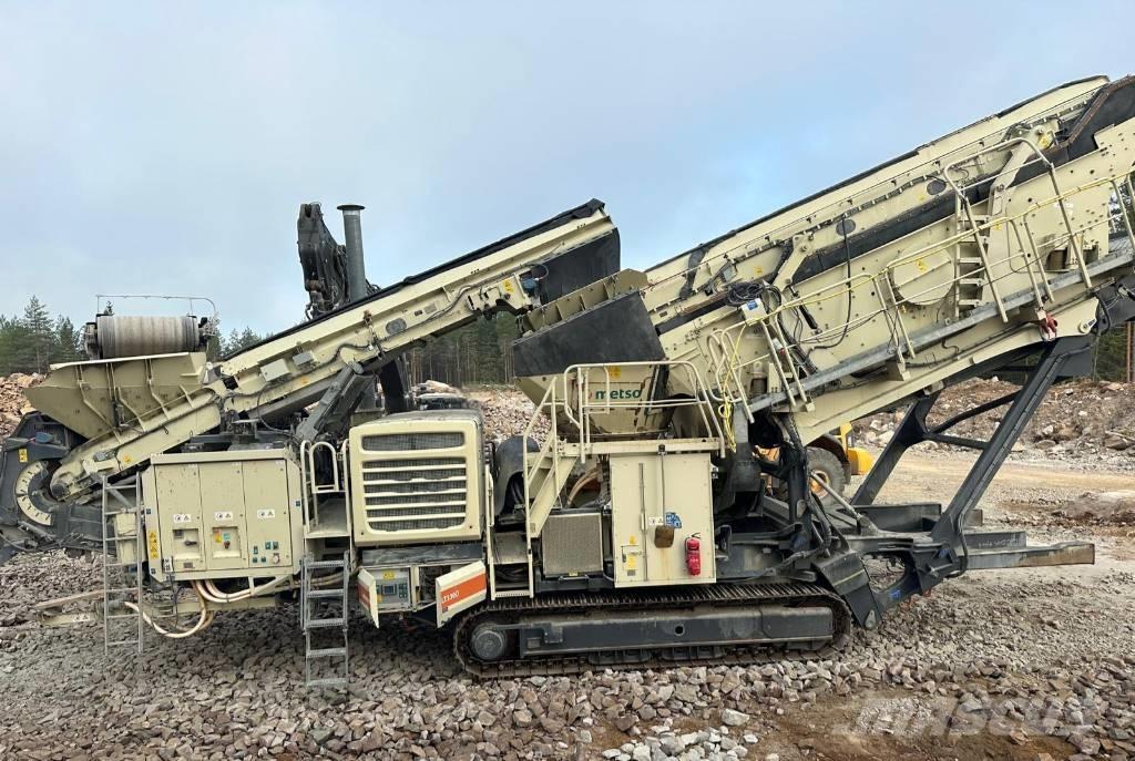 Metso LT 330 D 自走式クラッシャー